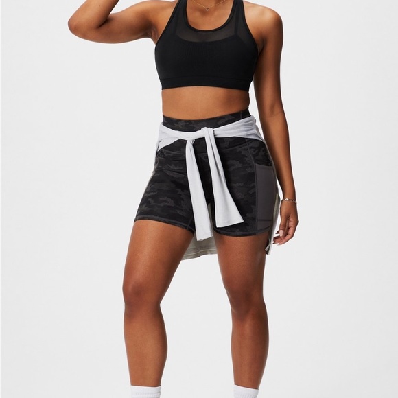 Faye Fabletics Sports Bra - Picture 3 of 4